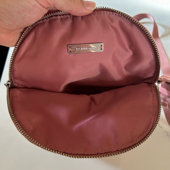 Lululemon All Night Festival Bag Micro - Picture 6 of 8